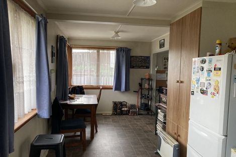 Photo of property in 3 Clifton Terrace, West End, Timaru, 7910