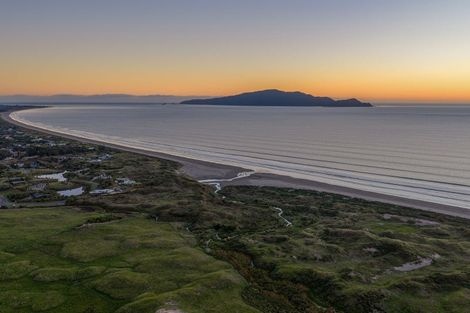 Photo of property in 276 Peka Peka Road, Peka Peka, Waikanae, 5391