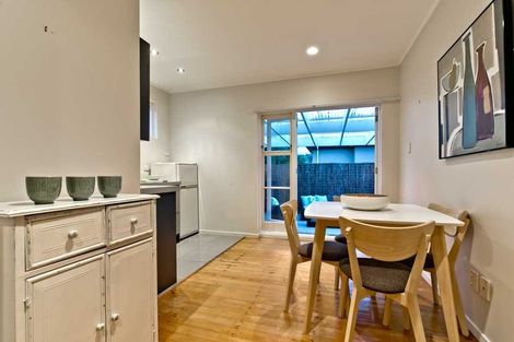 Photo of property in 456 Beach Road, Murrays Bay, Auckland, 0630