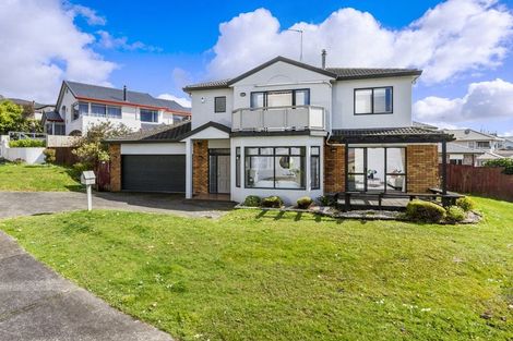 Photo of property in 5 Tornado Place, West Harbour, Auckland, 0618
