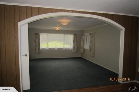 Photo of property in 42 Redwood Drive, Massey, Auckland, 0614