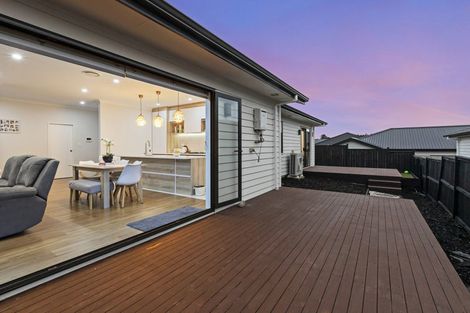 Photo of property in 219 Matua Road, Kumeu, 0810