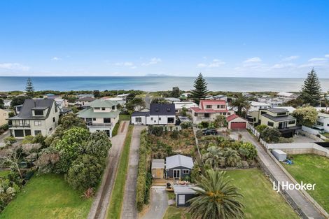 Photo of property in 19 Hanlen Avenue, Waihi Beach, 3611