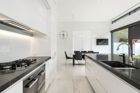 Photo of property in 31 Waiwetu Street, Fendalton, Christchurch, 8052