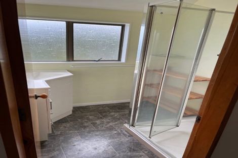 Photo of property in 14 Taungata Road, York Bay, Lower Hutt, 5013