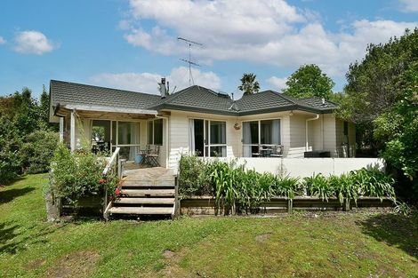 Photo of property in 19 Greta Place, Stanmore Bay, Whangaparaoa, 0932