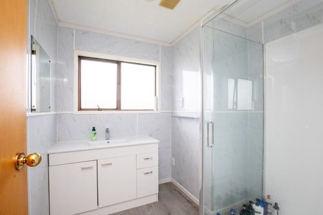 Photo of property in 6 Hale Place, Ngatea, 3503