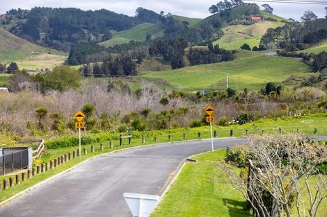 Photo of property in 5a Hillview Road, Waihi Beach, 3611