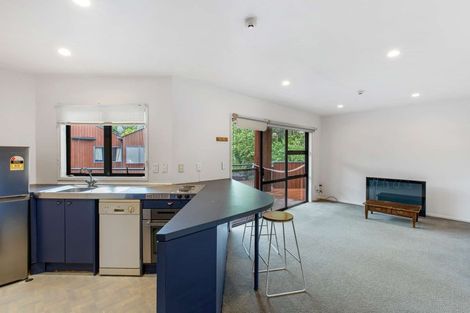 Photo of property in 20/3 The Avenue, Albany, Auckland, 0632