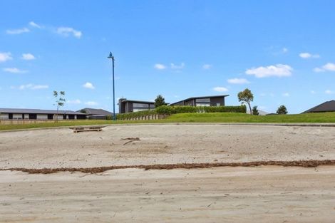 Photo of property in 12 Roseberry Place, Whitianga, 3510