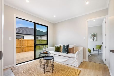 Photo of property in 15 Cutfield Lane, Kumeu, 0810