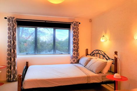 Photo of property in 3a Central Park Drive, Te Atatu South, Auckland, 0610