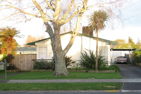 Photo of property in 2 Willow Road, Hillcrest, Hamilton, 3216