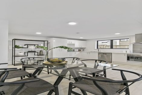 Photo of property in 14e Ropata Avenue, Point England, Auckland, 1072