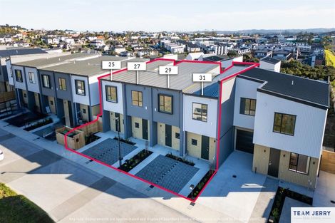 Photo of property in 27 Tieke Lane, Massey, Auckland, 0614