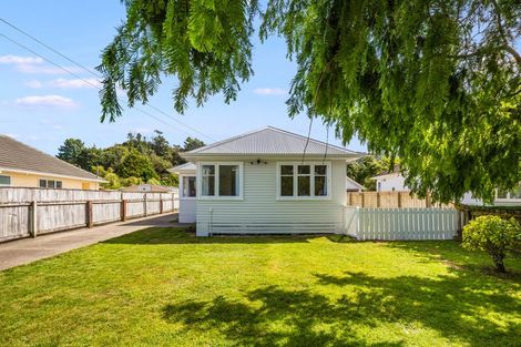 Photo of property in 15 Totara Street, Wainuiomata, Lower Hutt, 5014