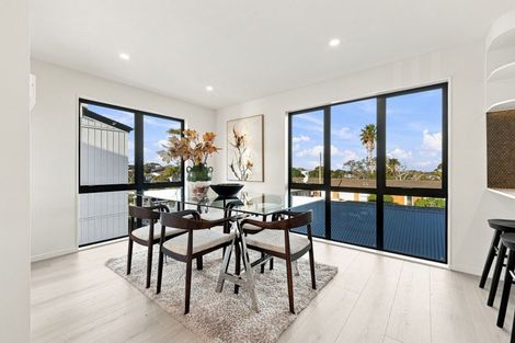 Photo of property in 8b Stanley Avenue, Milford, Auckland, 0620