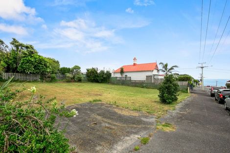 Photo of property in 10 Hobson Street, New Plymouth, 4312