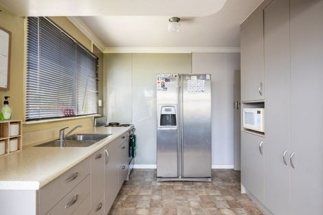 Photo of property in 42 Doralto Road, Frankleigh Park, New Plymouth, 4310