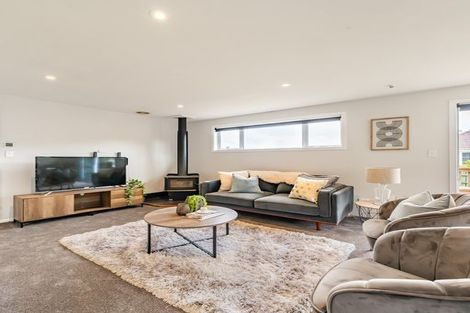 Photo of property in 21a Rimu Street, Naenae, Lower Hutt, 5011