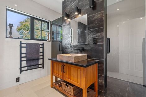 Photo of property in 2 Lees Pakaraka Road, Te Ore Ore, Masterton, 5886