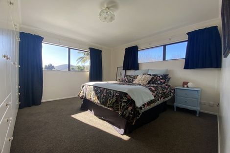 Photo of property in 1 Adele Lane, Paraparaumu, 5032