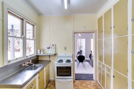 Photo of property in 1a Goldsmith Terrace, Hospital Hill, Napier, 4110