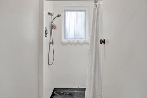 Photo of property in 116 Weraroa Road, Waverley, 4510