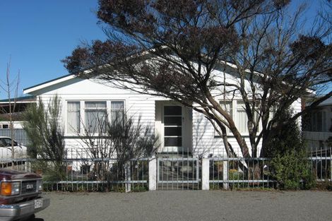 Photo of property in 24 Richmond Road, Carterton, 5713