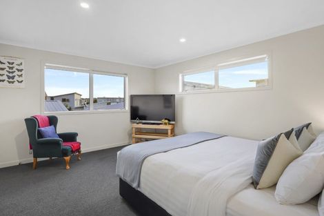 Photo of property in 35 Kanuka Road, Hobsonville, Auckland, 0616