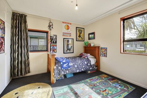 Photo of property in 1 Wakelin Place, Redwood, Christchurch, 8051