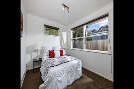 Photo of property in 14 Sunhaven Avenue, Glenfield, Auckland, 0629