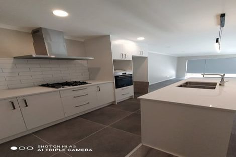 Photo of property in 28 Combat Street, Papakura, 2110