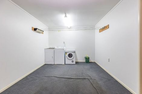 Photo of property in 4 Futuna Close, Karori, Wellington, 6012