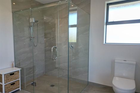 Photo of property in 52 Highlands Drive, Waipawa, 4210