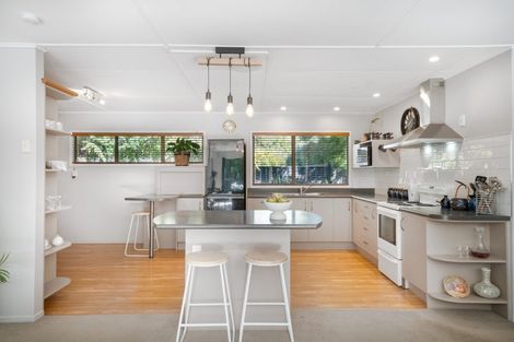 Photo of property in 39b Gemstone Drive, Birchville, Upper Hutt, 5018