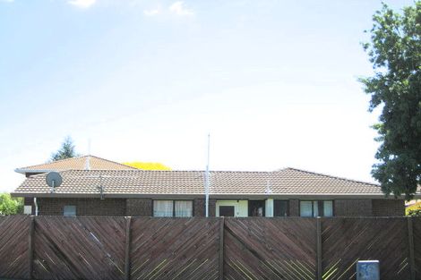 Photo of property in 5 Langham Place, Redwood, Christchurch, 8051