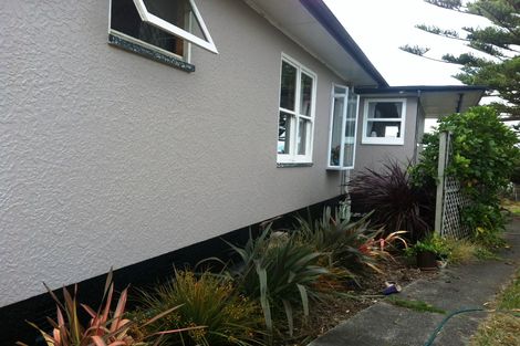 Photo of property in 63 Poplar Avenue, Raumati South, Paraparaumu, 5032