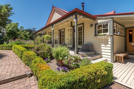Photo of property in 5971 Christchurch Akaroa Road, Duvauchelle, Akaroa, 7581