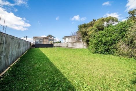 Photo of property in 115 Woodglen Road, Glen Eden, Auckland, 0602