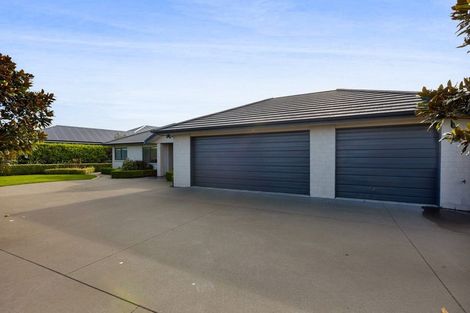 Photo of property in 3 Larlin Heights, Hawera, 4675