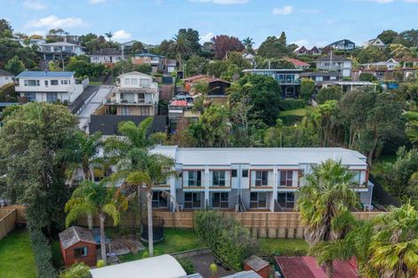 Photo of property in 1/15 Sea Vista Avenue, Beach Haven, Auckland, 0626
