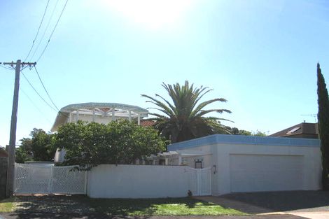 Photo of property in 3a Audrey Road, Takapuna, Auckland, 0620