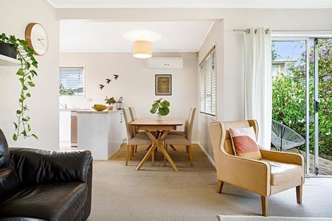 Photo of property in 1 Brunner Road, Glen Eden, Auckland, 0602