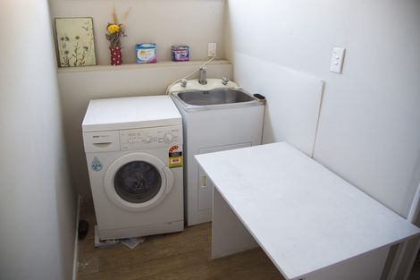 Photo of property in 2/23 Quebec Road, Milford, Auckland, 0620