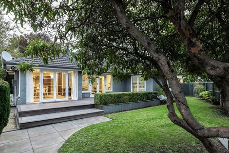 Photo of property in 11 Colina Street, Avonhead, Christchurch, 8042
