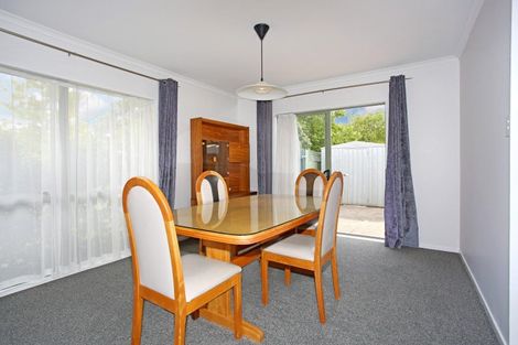 Photo of property in 6 Cottesmore Place, Huntington Park, Auckland, 2013