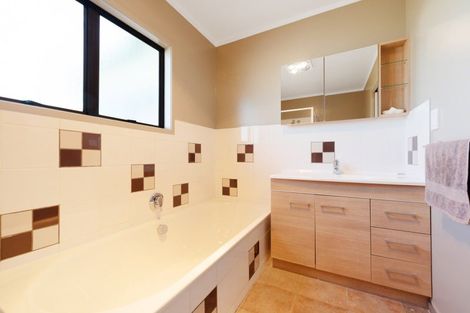 Photo of property in 4 Broadbelt Grove, Levin, 5510