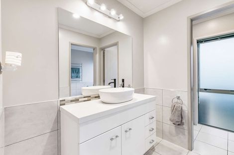 Photo of property in 40 Baxendale Drive, Matipo Heights, Rotorua, 3015