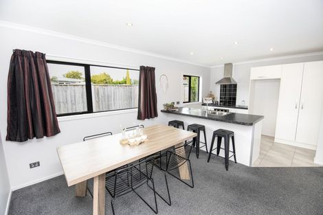 Photo of property in 86 King Street, Taradale, Napier, 4112